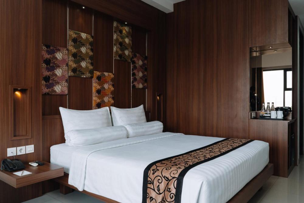 Anugrah Hotel Sukabumi Eksteriør billede