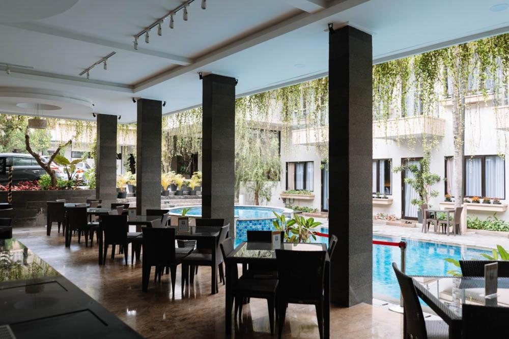 Anugrah Hotel Sukabumi Eksteriør billede