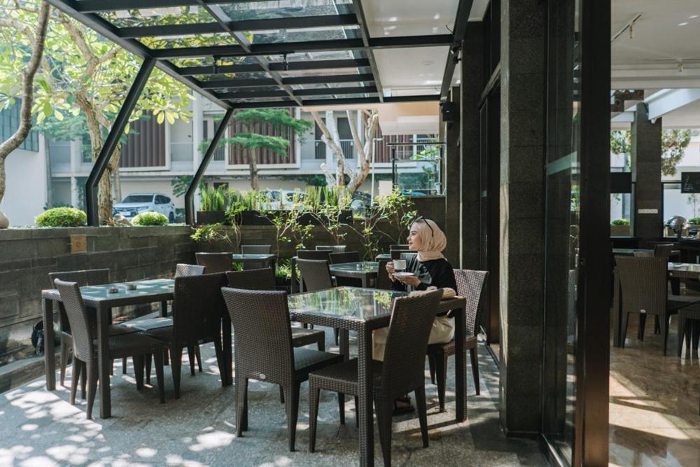 Anugrah Hotel Sukabumi Eksteriør billede
