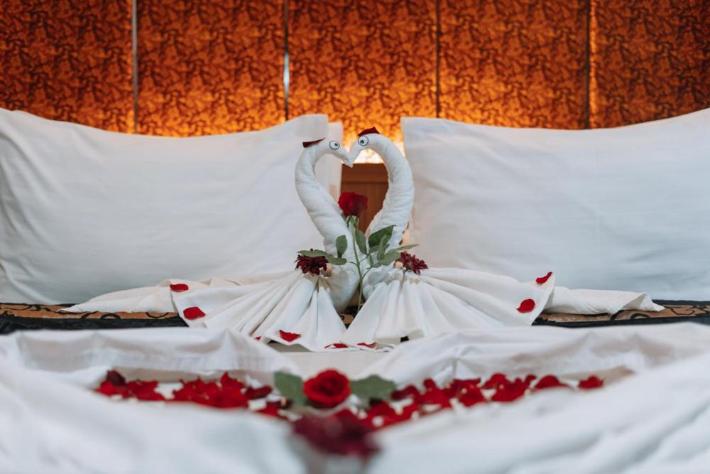 Anugrah Hotel Sukabumi Eksteriør billede