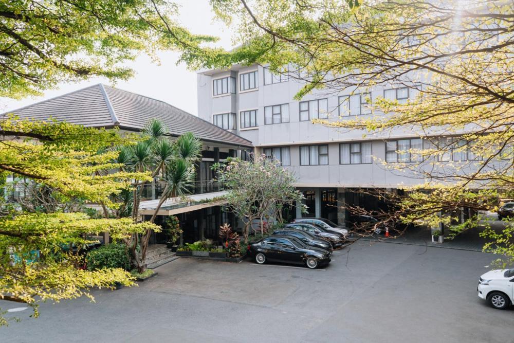 Anugrah Hotel Sukabumi Eksteriør billede
